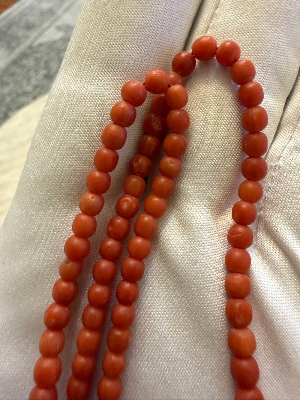 Vintage Natural Red Coral Bead Necklace 16" 10.15g 18K Gold Clasp BREV Italian - Picture 7 of 16